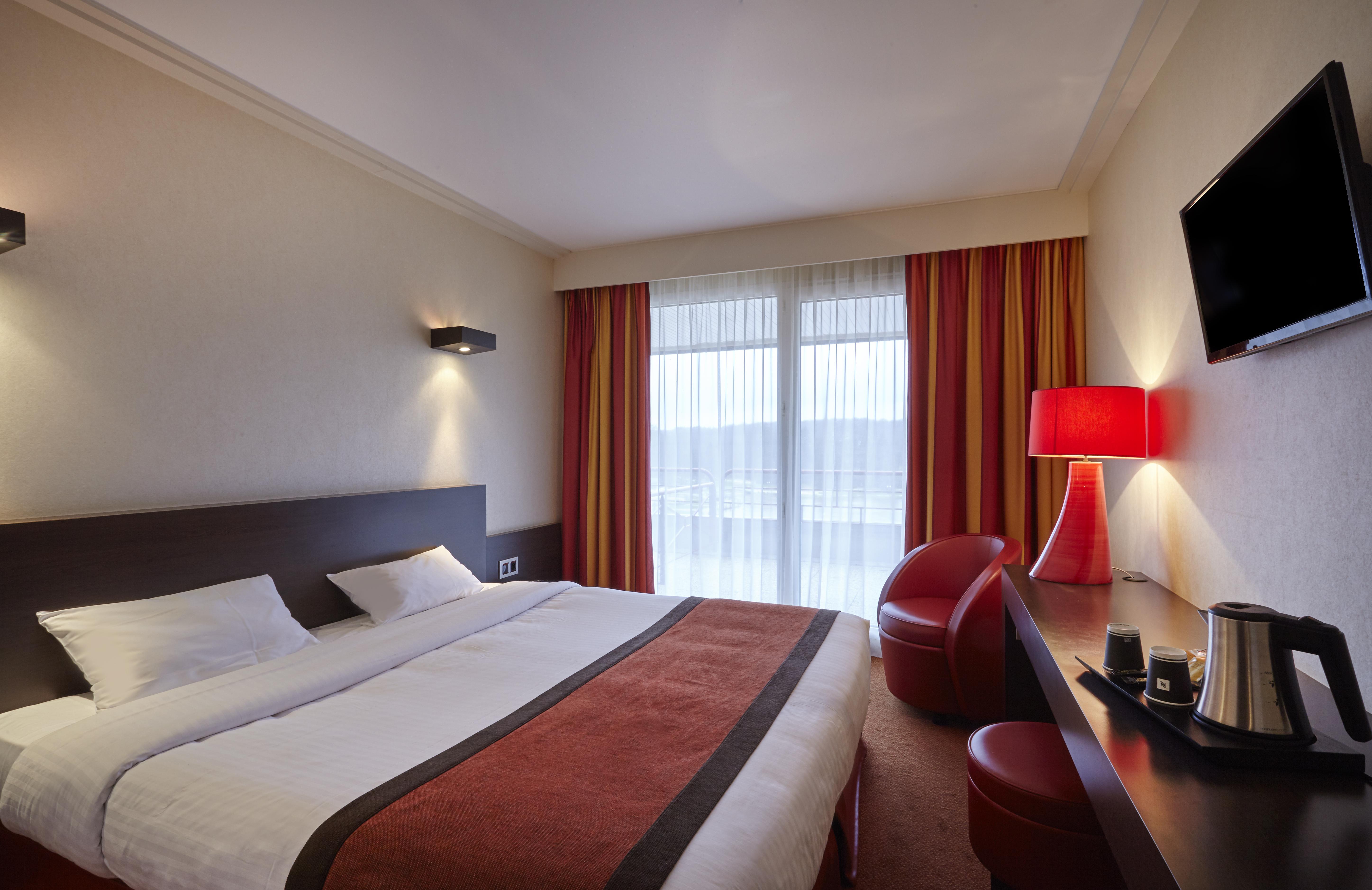 โฮเต็ล สปา ดู เบอรีล Hotel Bagnoles de l'Orne Normandie ภายนอก รูปภาพ