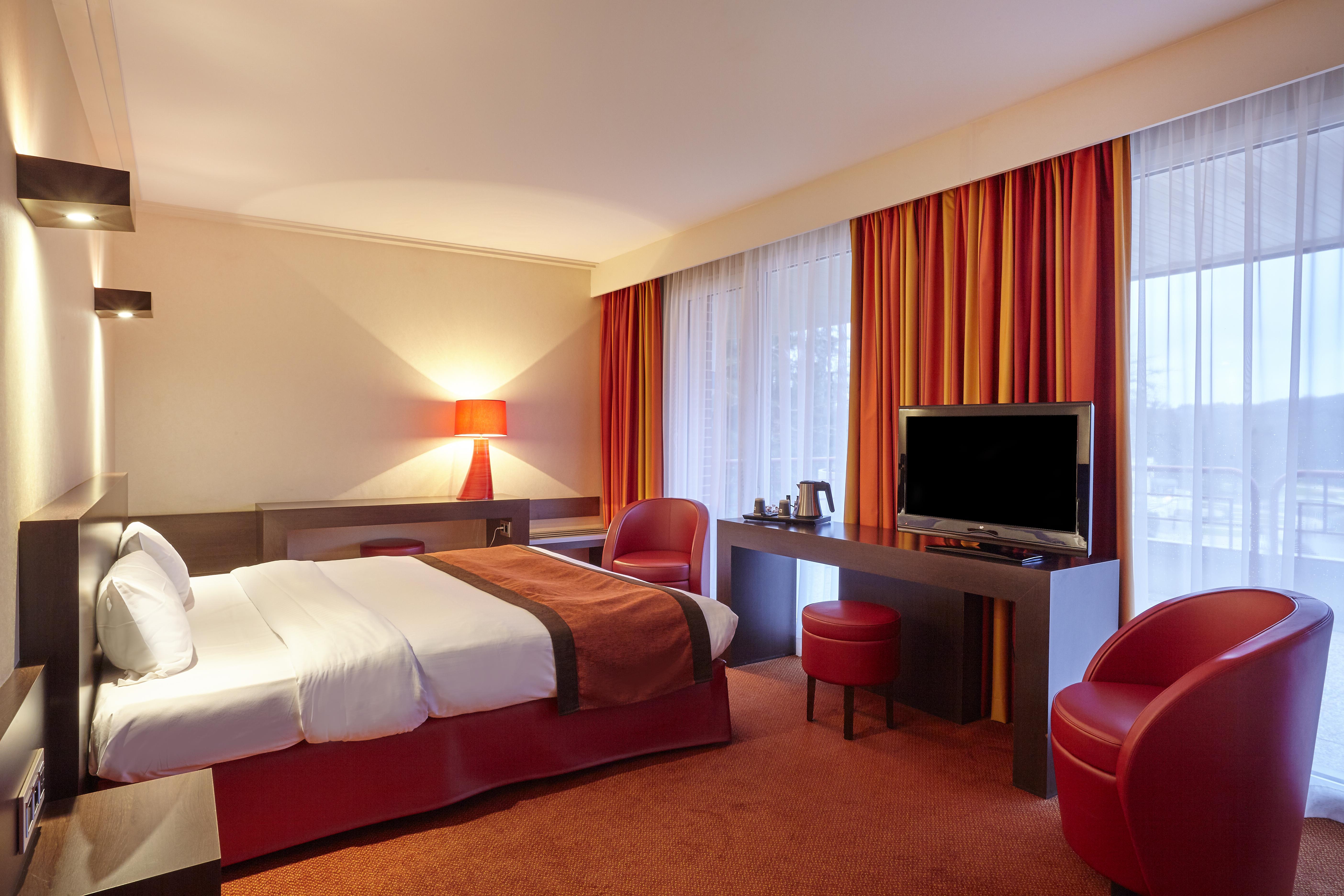 โฮเต็ล สปา ดู เบอรีล Hotel Bagnoles de l'Orne Normandie ภายนอก รูปภาพ