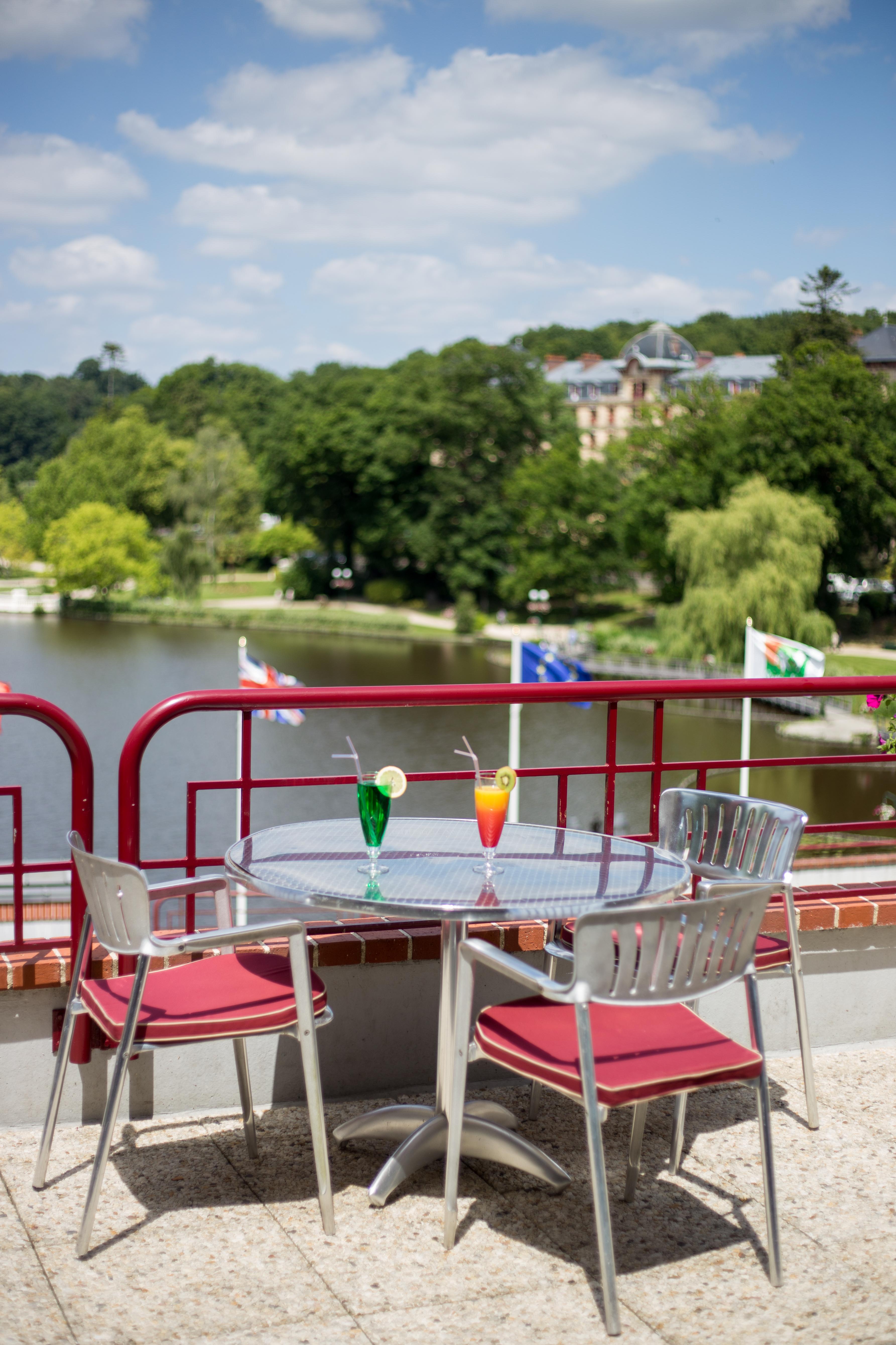 โฮเต็ล สปา ดู เบอรีล Hotel Bagnoles de l'Orne Normandie ภายนอก รูปภาพ