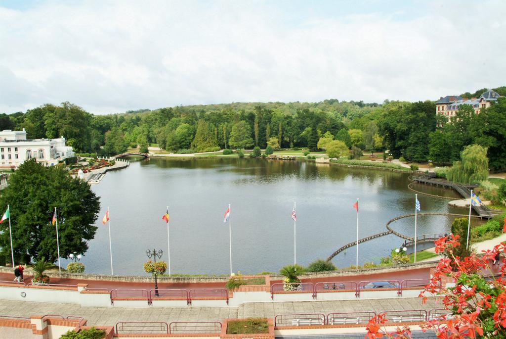โฮเต็ล สปา ดู เบอรีล Hotel Bagnoles de l'Orne Normandie ภายนอก รูปภาพ