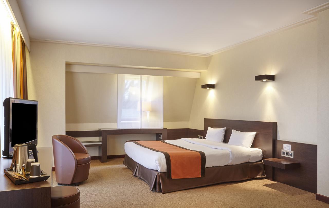 โฮเต็ล สปา ดู เบอรีล Hotel Bagnoles de l'Orne Normandie ภายนอก รูปภาพ
